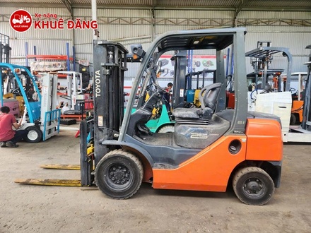 Xe Nâng 2.5 Tấn Toyota 02-8FD25 số tự động Nhật Bản
